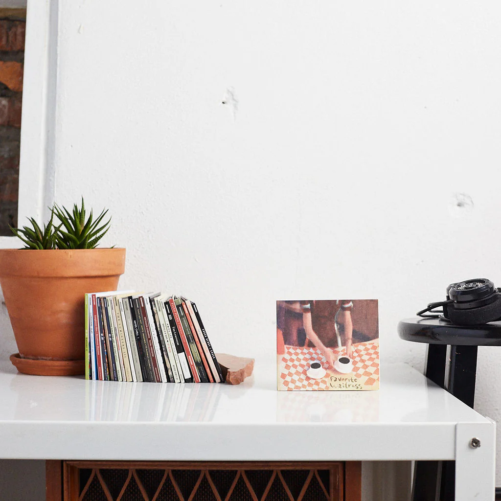 Favorite Waitress (CD) - Image 4